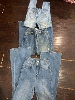 Abercrombie & Fitch & forever 21 bundle Light Blue Flare & Wide Leg Jeans skinn